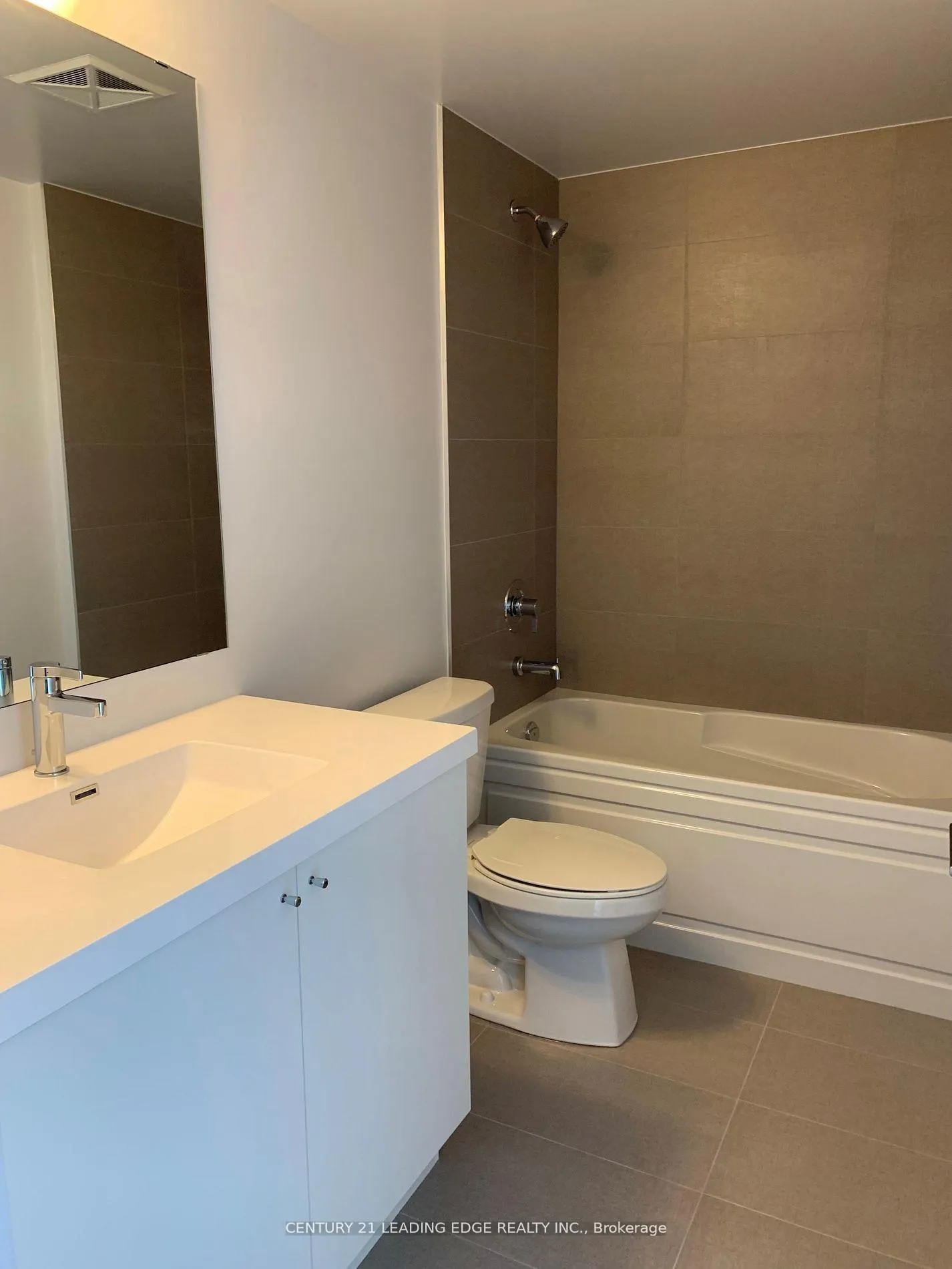 Photo 6 of Unit 616, 2550 Simcoe Street N, Oshawa, Windfields — HOMEH