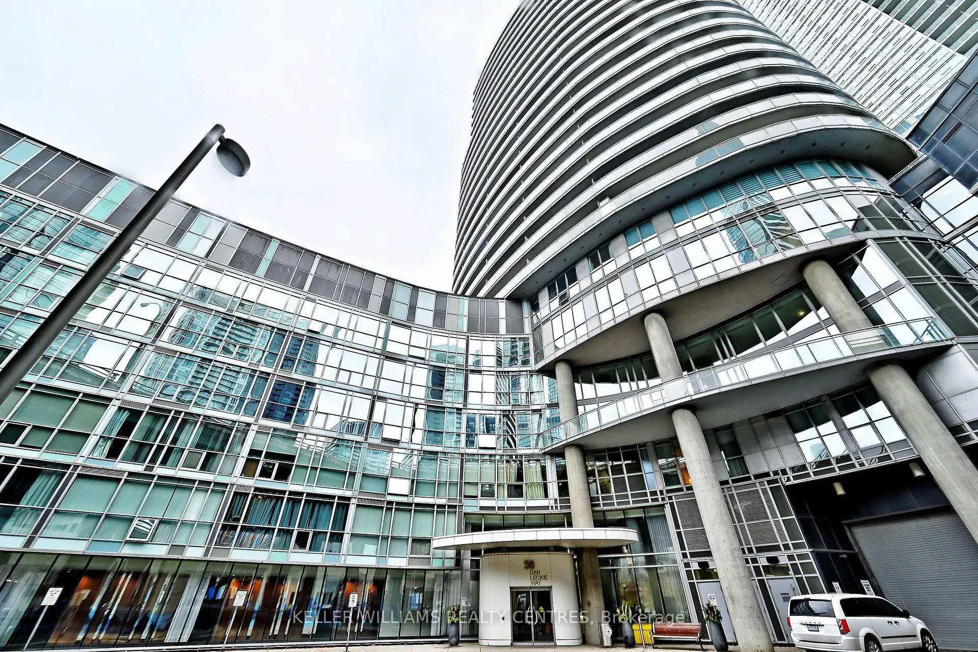 Photo 31 of Unit 2808, 38 Dan Leckie Way, Toronto, Waterfront Communities — HOMEH