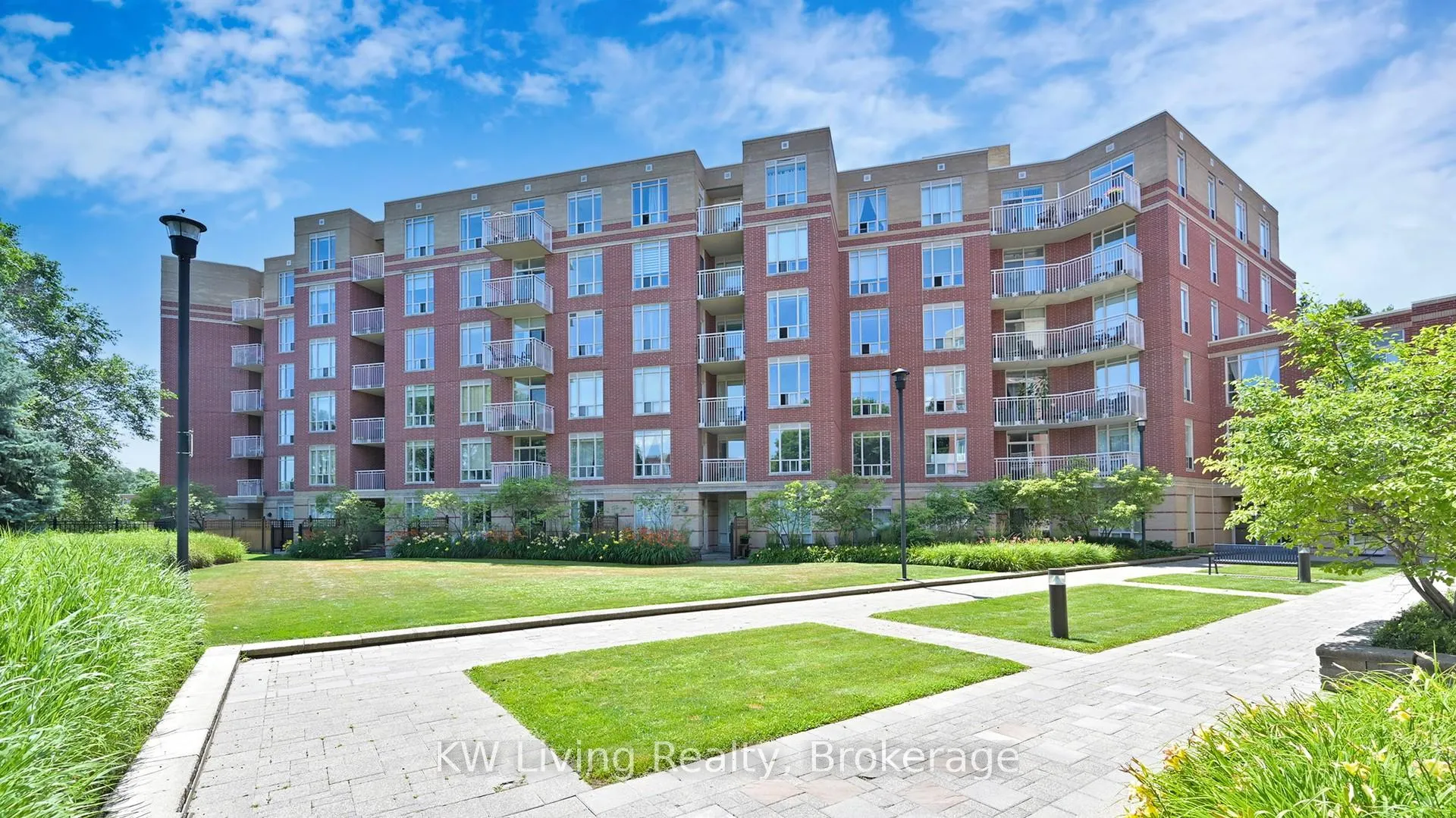 Photo 2 of Unit 608, 451 Rosewell Avenue, Toronto, Lawrence Park South — HOMEH