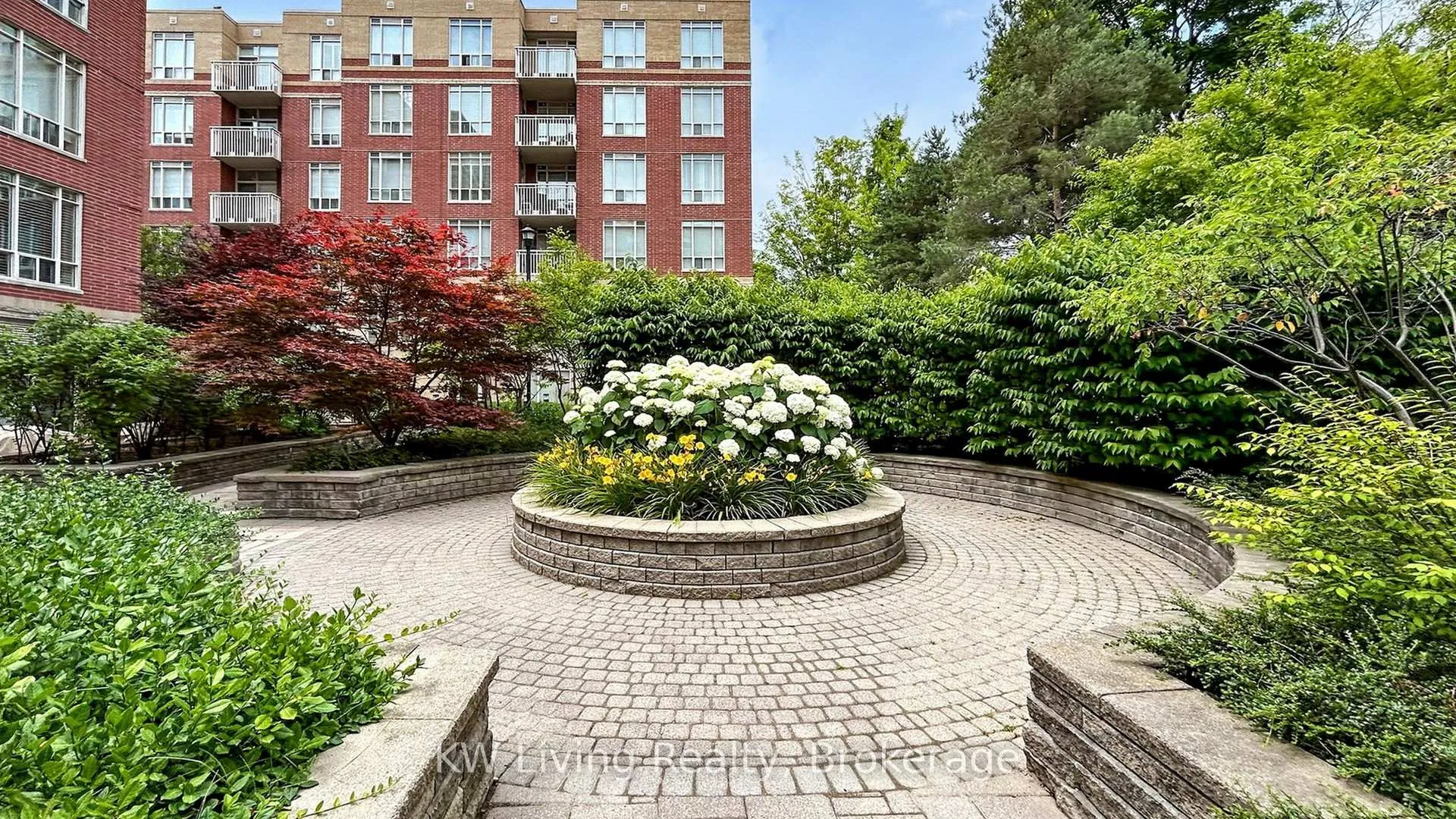 Photo 8 of Unit 608, 451 Rosewell Avenue, Toronto, Lawrence Park South — HOMEH