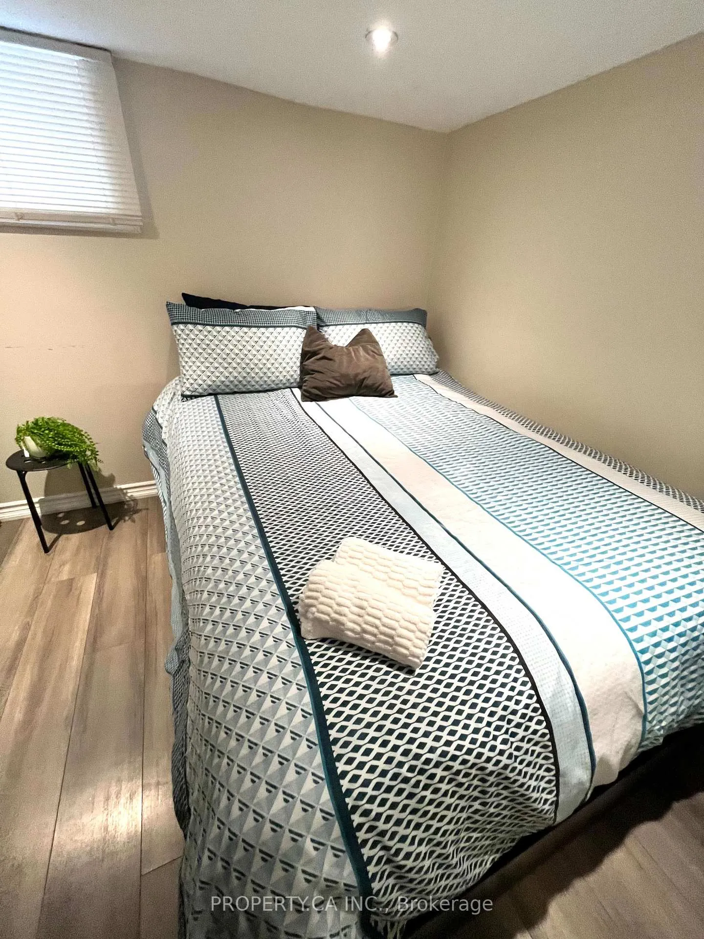 Photo 5 of Unit BSMNT, 234 Bathurst Street, Toronto, Trinity-Bellwoods — HOMEH