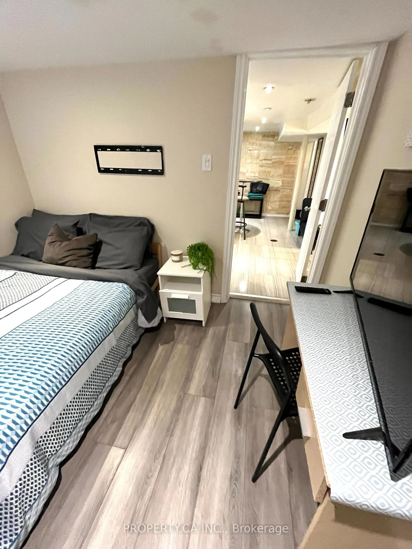 Photo 13 of Unit BSMNT, 234 Bathurst Street, Toronto, Trinity-Bellwoods — HOMEH