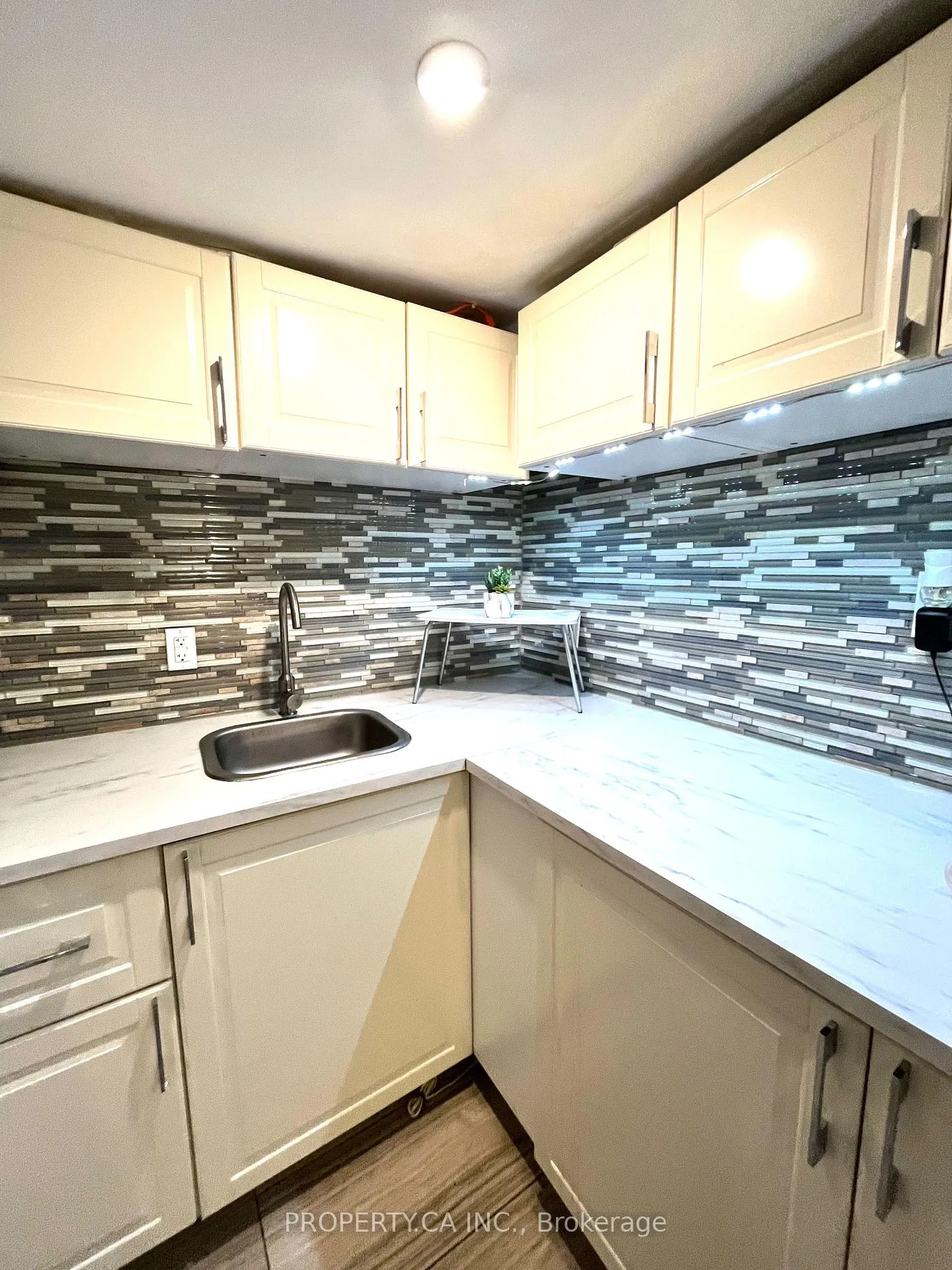 Photo 16 of Unit BSMNT, 234 Bathurst Street, Toronto, Trinity-Bellwoods — HOMEH