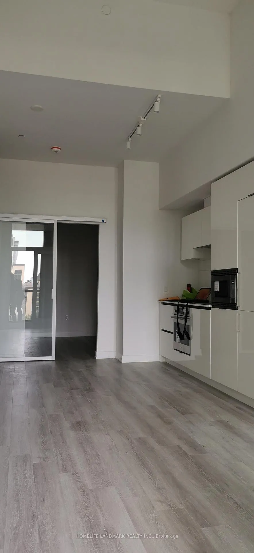 Photo 4 of Unit 1119, 121 St. Patrick Street, Toronto, Kensington-Chinatown — HOMEH
