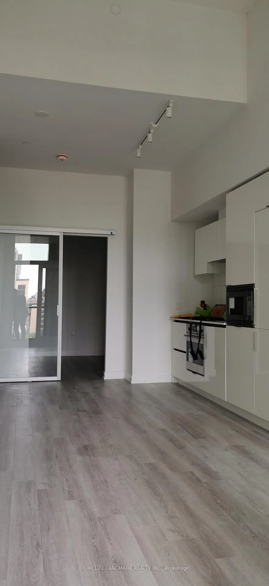 Photo 5 of Unit 1119, 121 St. Patrick Street, Toronto, Kensington-Chinatown — HOMEH