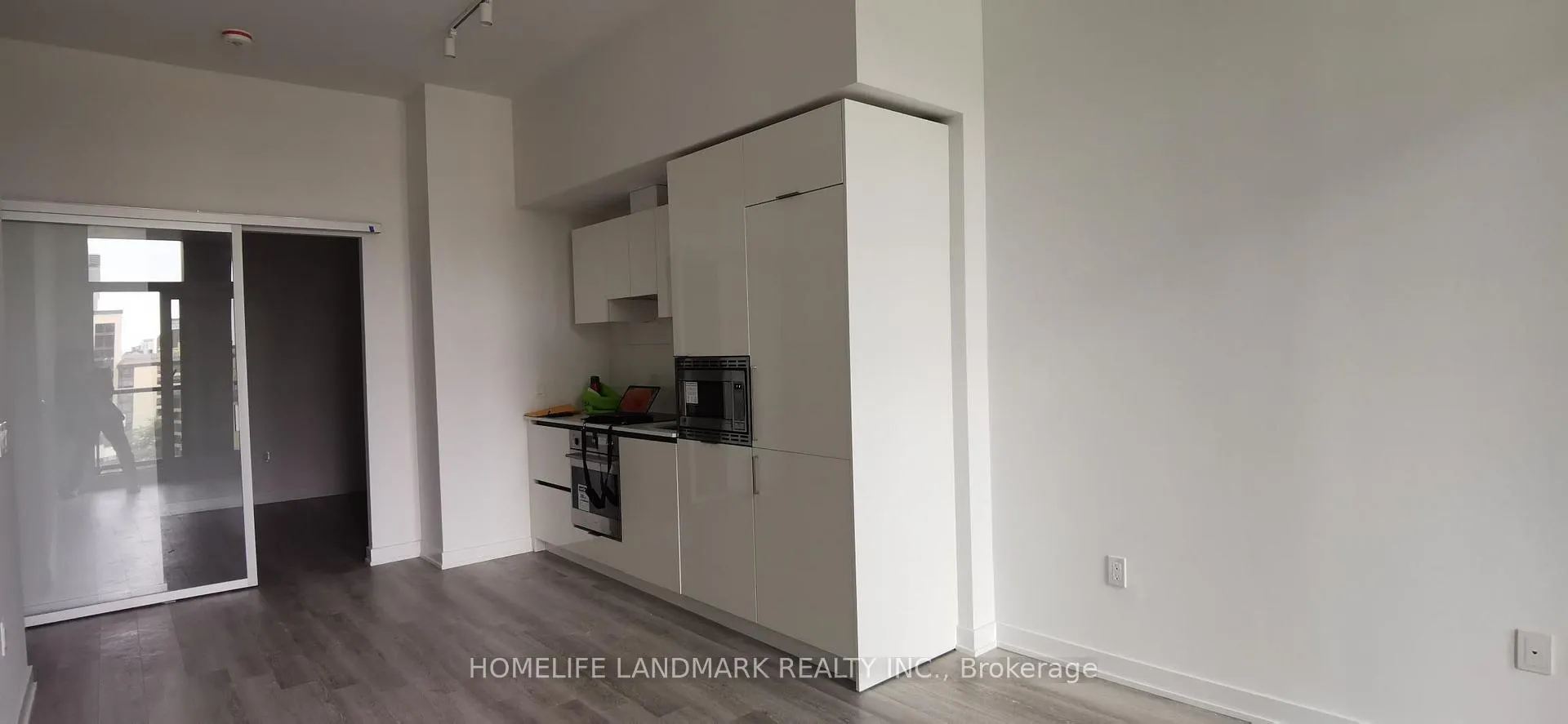 Photo 6 of Unit 1119, 121 St. Patrick Street, Toronto, Kensington-Chinatown — HOMEH