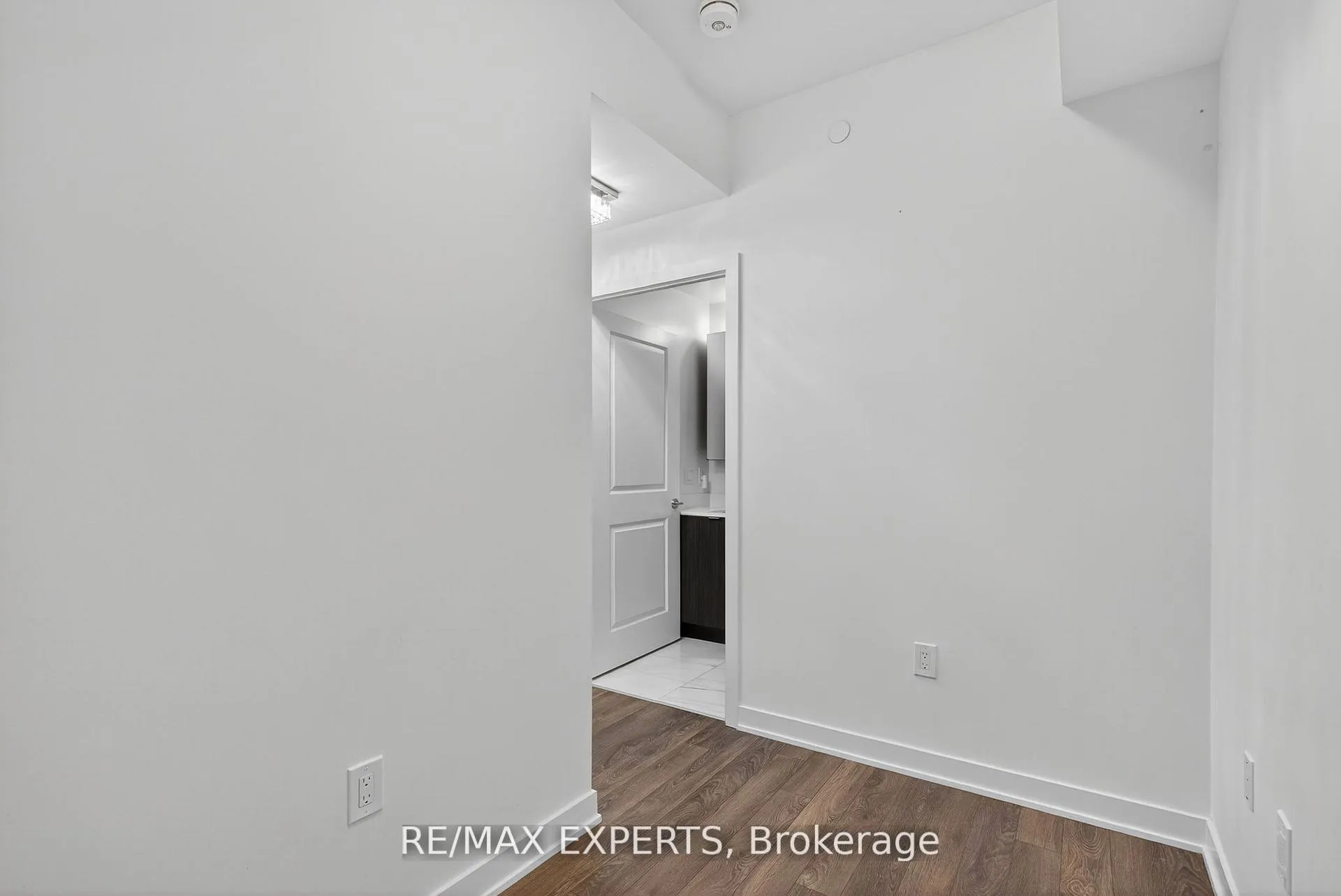 Photo 16 of Unit 831, 100 Eagle Rock Way, Vaughan, Maple — HOMEH