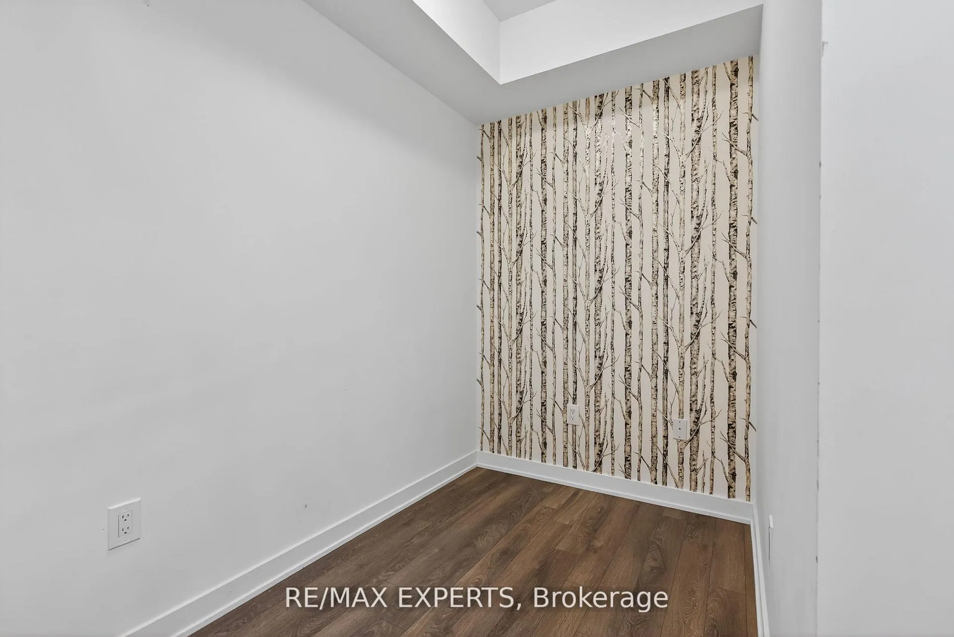 Photo 18 of Unit 831, 100 Eagle Rock Way, Vaughan, Maple — HOMEH