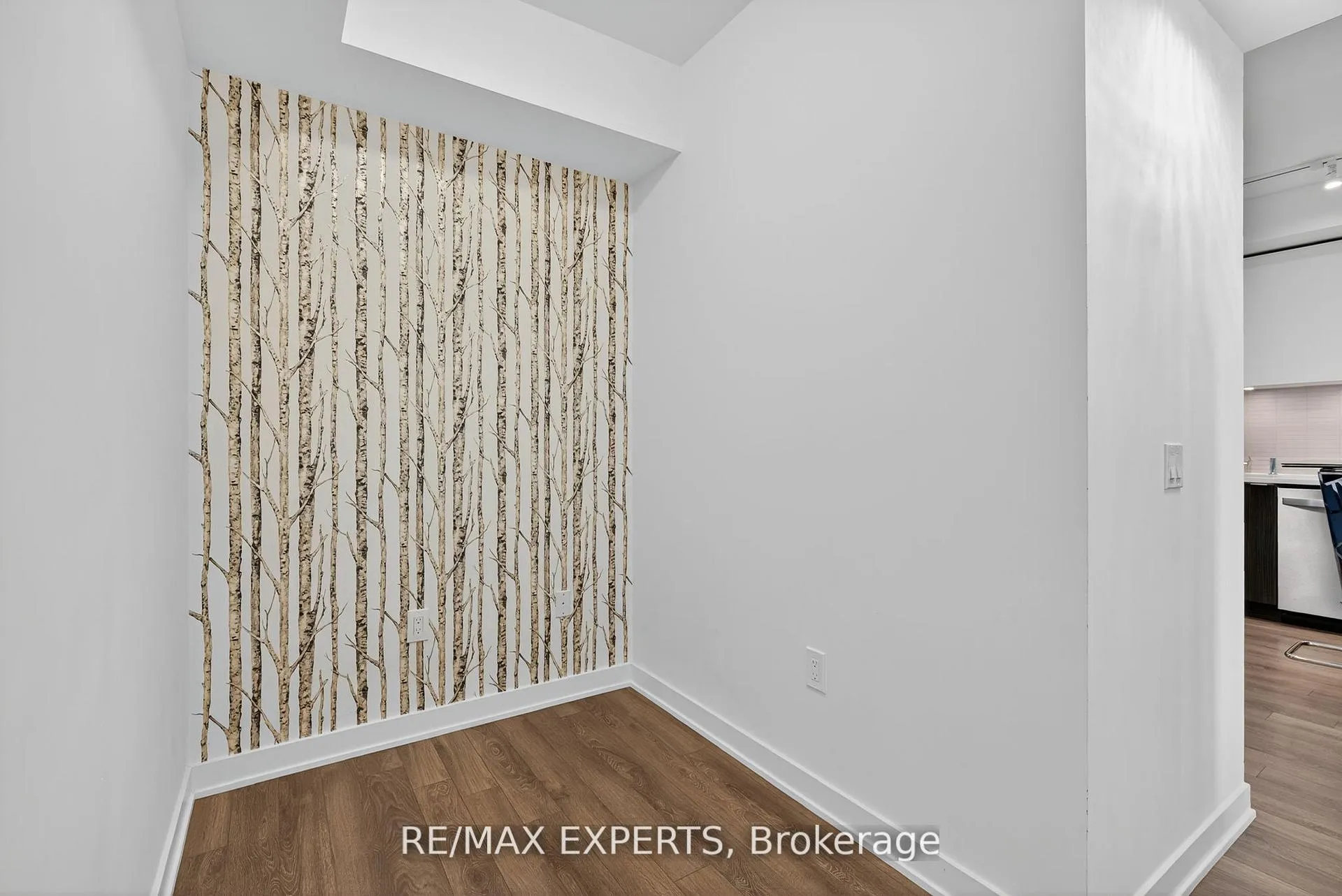Photo 19 of Unit 831, 100 Eagle Rock Way, Vaughan, Maple — HOMEH