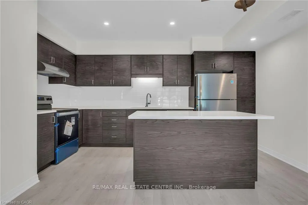 Photo 4 of Unit C017, 10 Urbane Boulevard, Kitchener — HOMEH