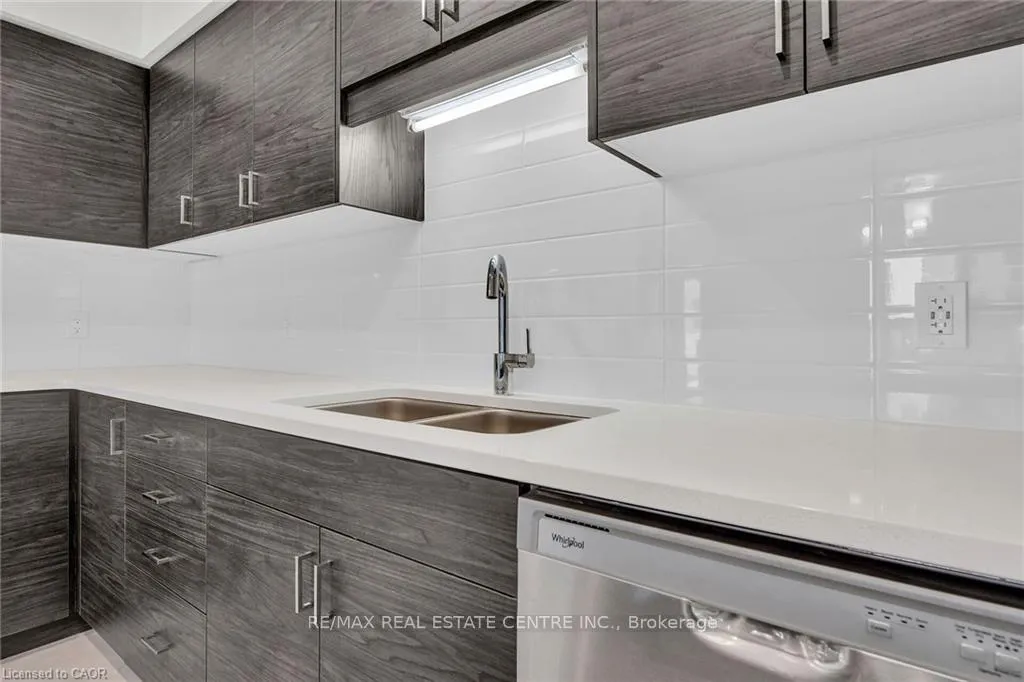 Photo 6 of Unit C017, 10 Urbane Boulevard, Kitchener — HOMEH