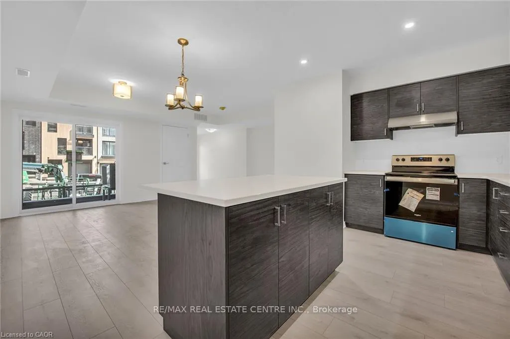 Photo 7 of Unit C017, 10 Urbane Boulevard, Kitchener — HOMEH