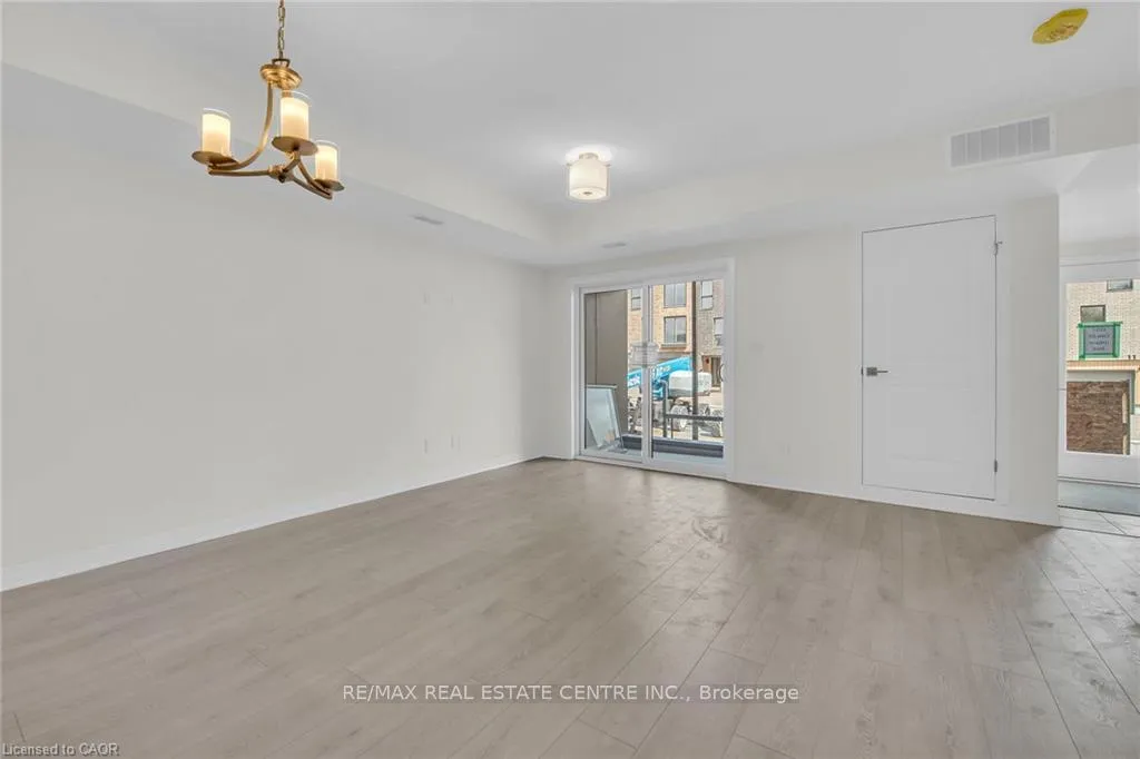 Photo 8 of Unit C017, 10 Urbane Boulevard, Kitchener — HOMEH