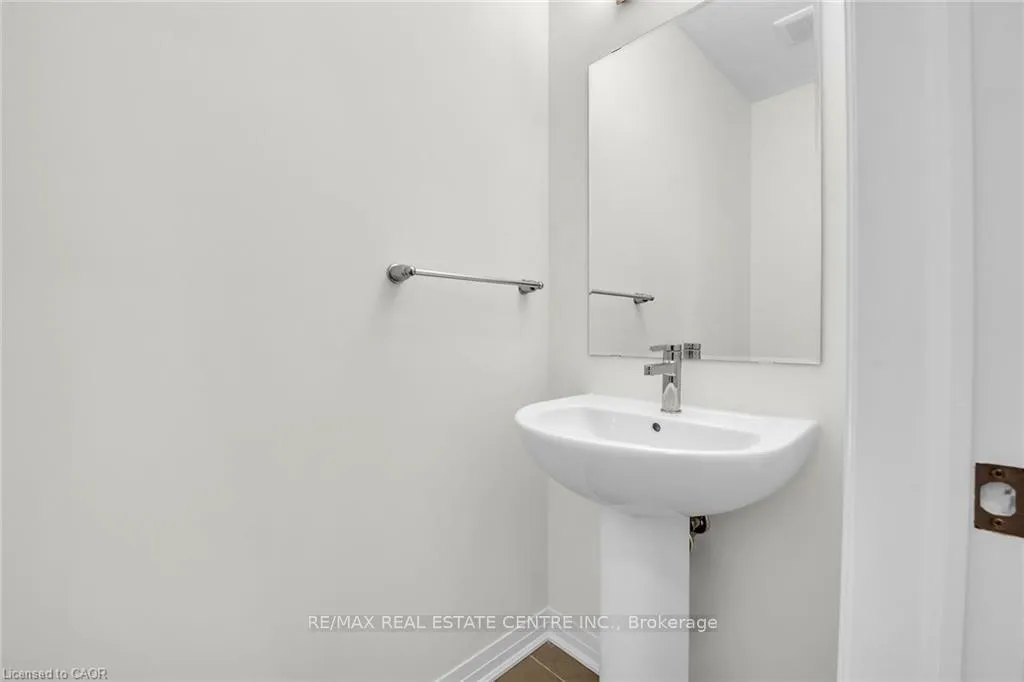 Photo 15 of Unit C017, 10 Urbane Boulevard, Kitchener — HOMEH