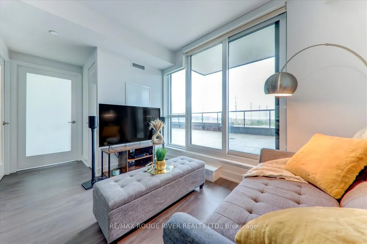Photo 16 of Unit 216, 2550 Simcoe Street N, Oshawa, Windfields — HOMEH