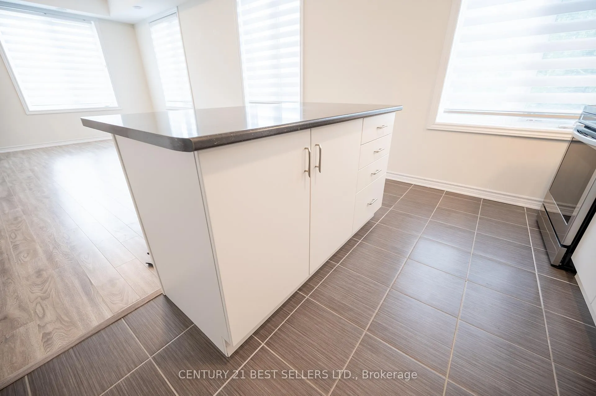 Photo 7 of Unit 45, 383 Dundas Street E, Hamilton, Waterdown — HOMEH