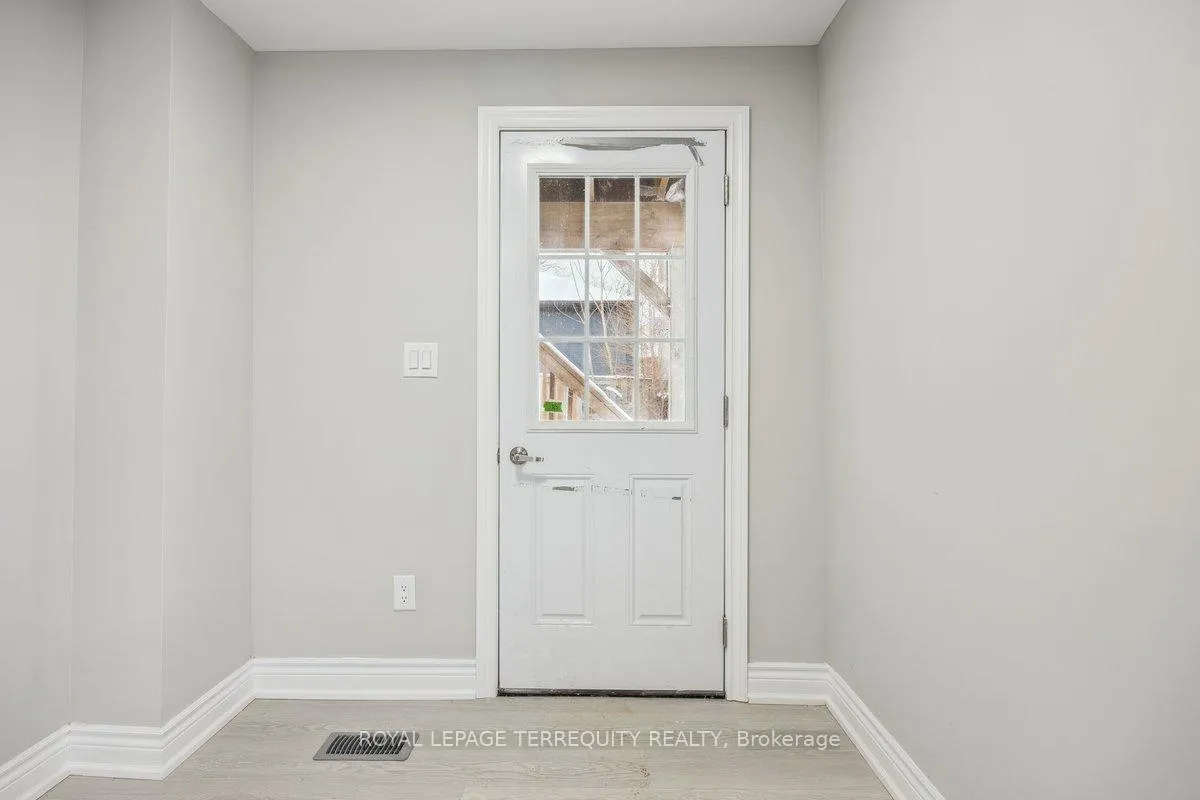 Photo 14 of 137 West Avenue N, Hamilton, Landsdale — HOMEH