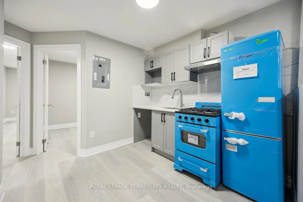 Photo 19 of 137 West Avenue N, Hamilton, Landsdale — HOMEH