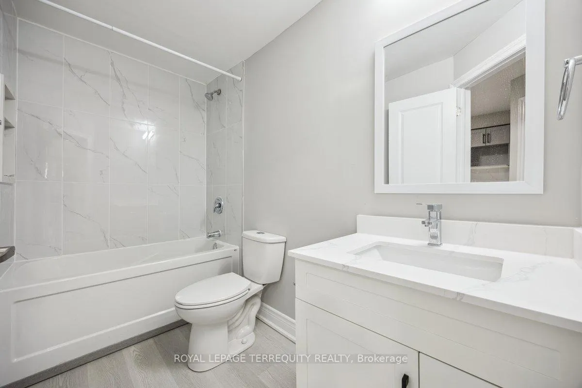 Photo 20 of 137 West Avenue N, Hamilton, Landsdale — HOMEH