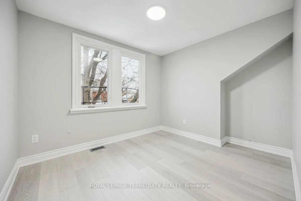 Photo 21 of 137 West Avenue N, Hamilton, Landsdale — HOMEH