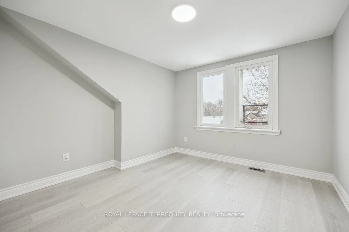 Photo 29 of 137 West Avenue N, Hamilton, Landsdale — HOMEH