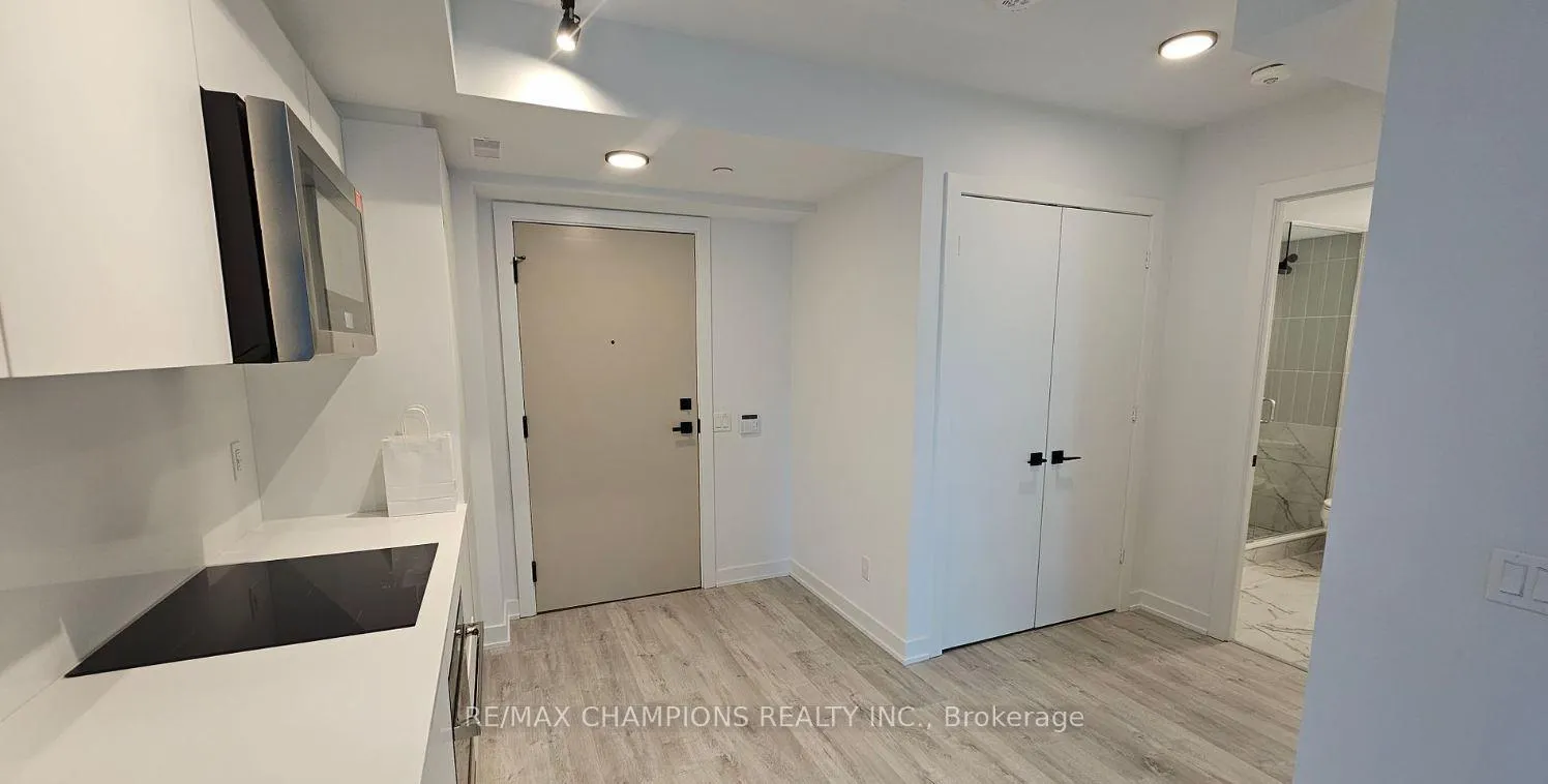 Photo 11 of Unit 705, 327 King Street W, Toronto, Waterfront Communities — HOMEH