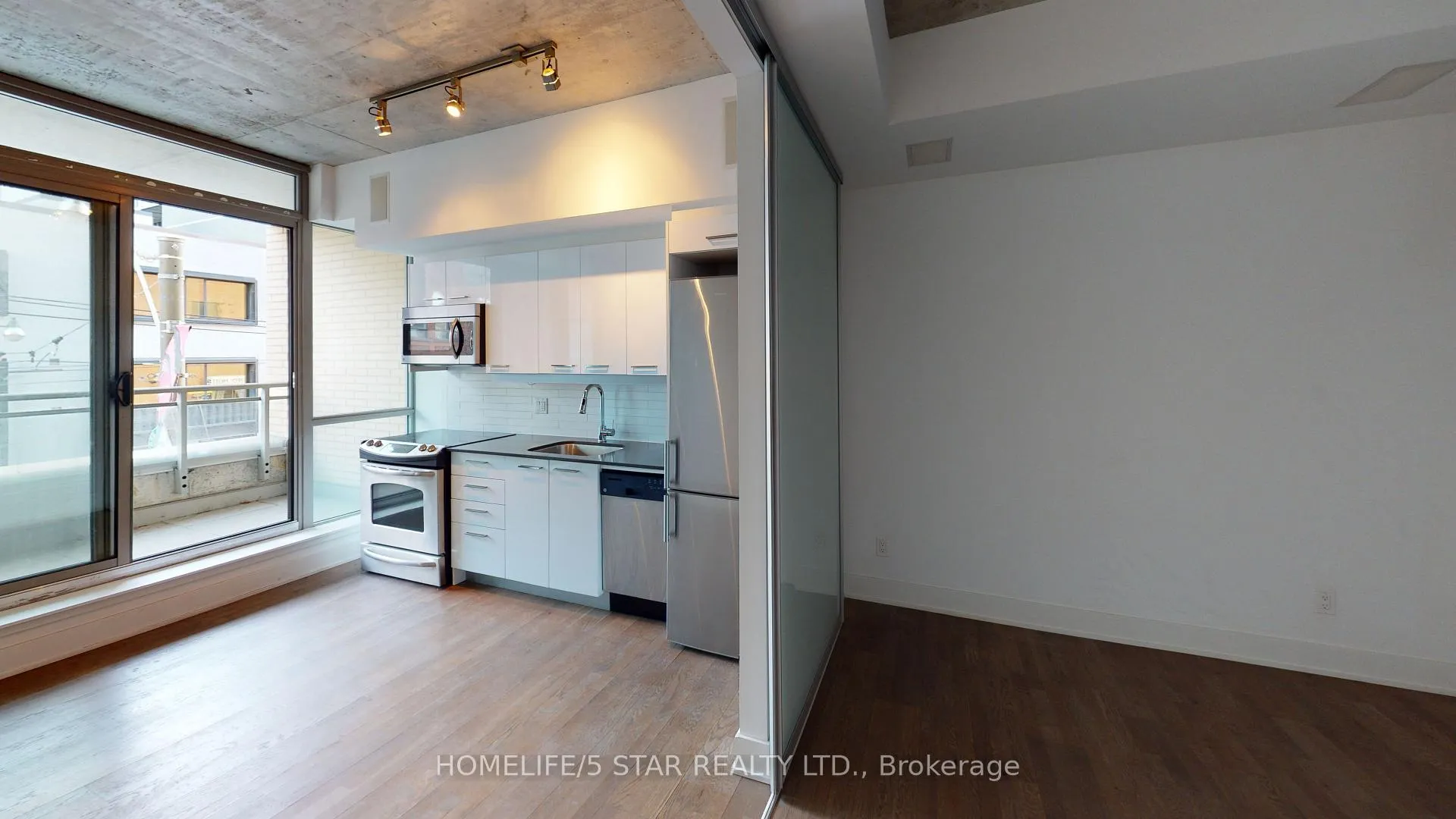 Photo 7 of Unit Unit 318, 630 Queen Street E, Toronto, South Riverdale — HOMEH