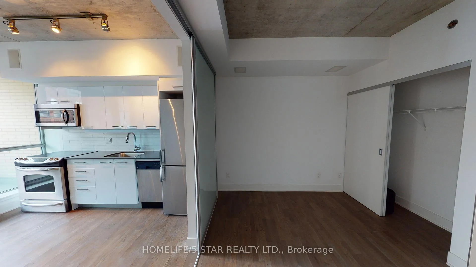 Photo 8 of Unit Unit 318, 630 Queen Street E, Toronto, South Riverdale — HOMEH