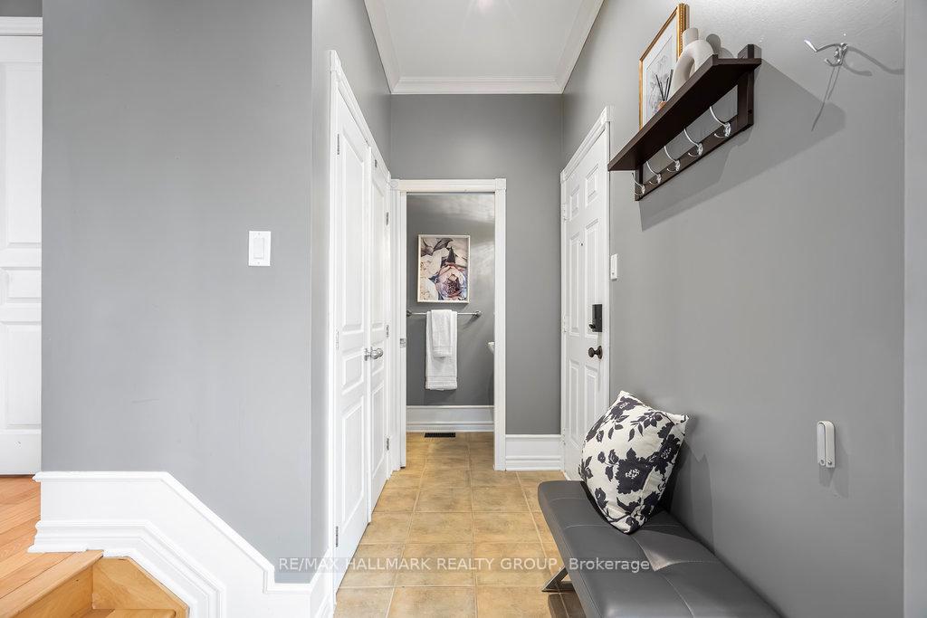 Photo 5 of 510 Wild Shore Crescent, Ottawa, Riverside South/Gloucester Glen — HOMEH