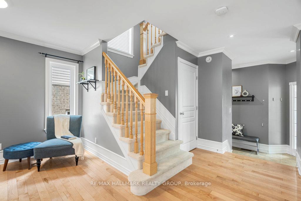 Photo 8 of 510 Wild Shore Crescent, Ottawa, Riverside South/Gloucester Glen — HOMEH