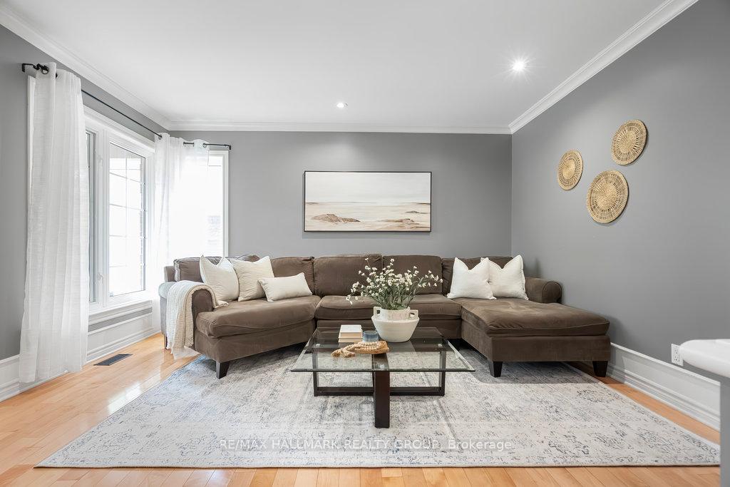 Photo 9 of 510 Wild Shore Crescent, Ottawa, Riverside South/Gloucester Glen — HOMEH