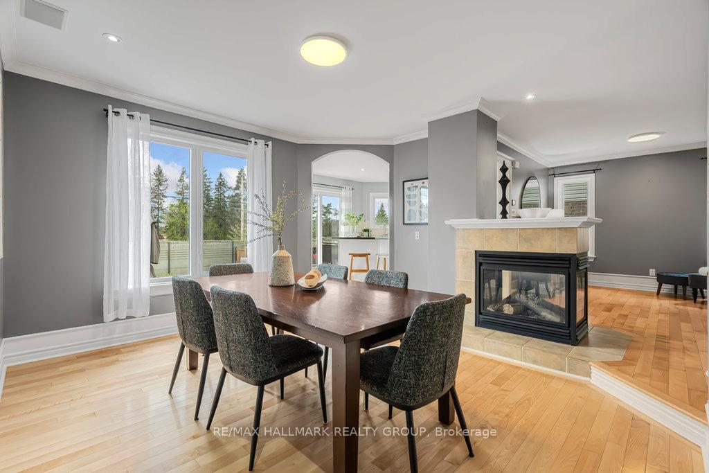 Photo 13 of 510 Wild Shore Crescent, Ottawa, Riverside South/Gloucester Glen — HOMEH