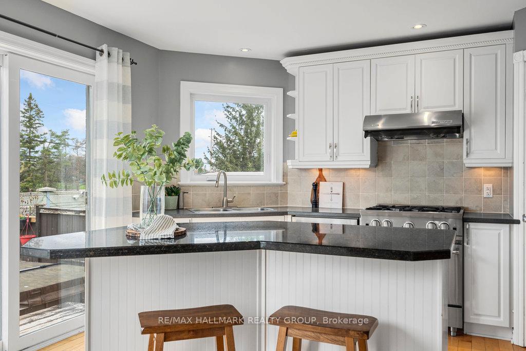 Photo 16 of 510 Wild Shore Crescent, Ottawa, Riverside South/Gloucester Glen — HOMEH