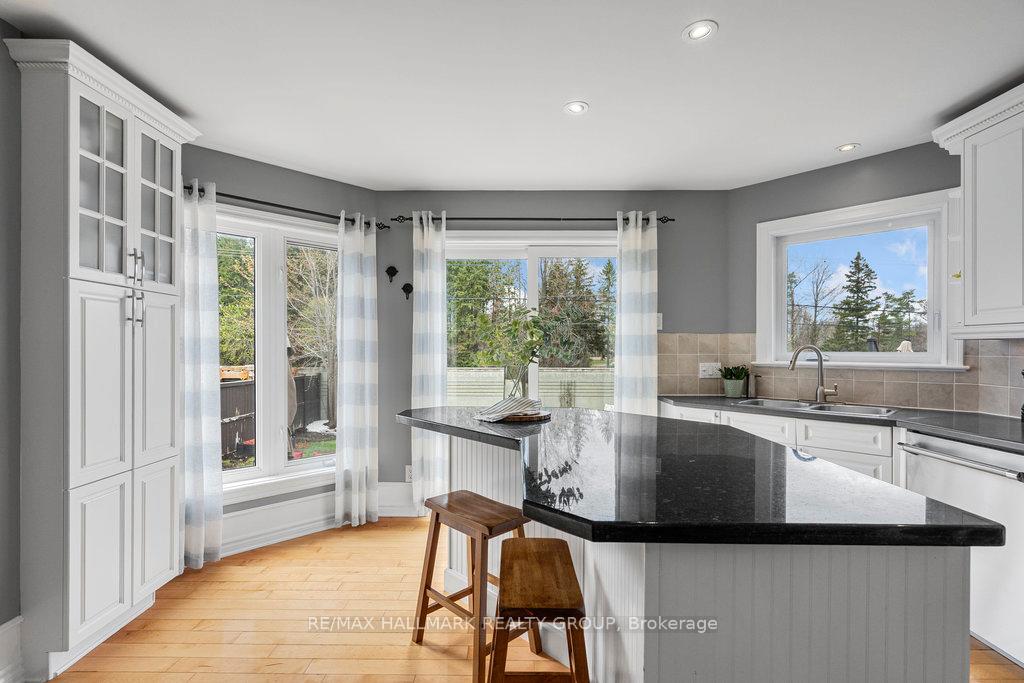 Photo 17 of 510 Wild Shore Crescent, Ottawa, Riverside South/Gloucester Glen — HOMEH
