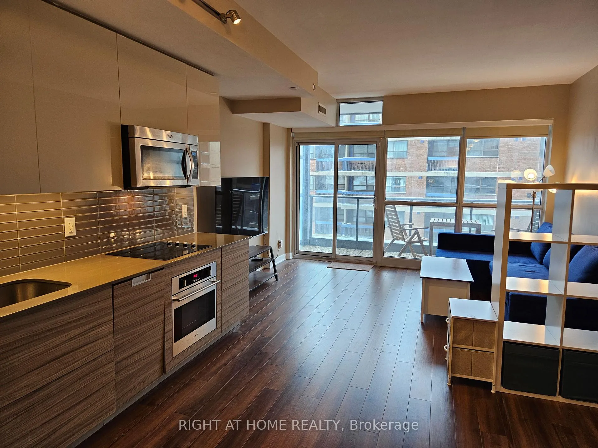 Photo 5 of Unit 705, 210 Simcoe Street, Toronto, Kensington-Chinatown — HOMEH