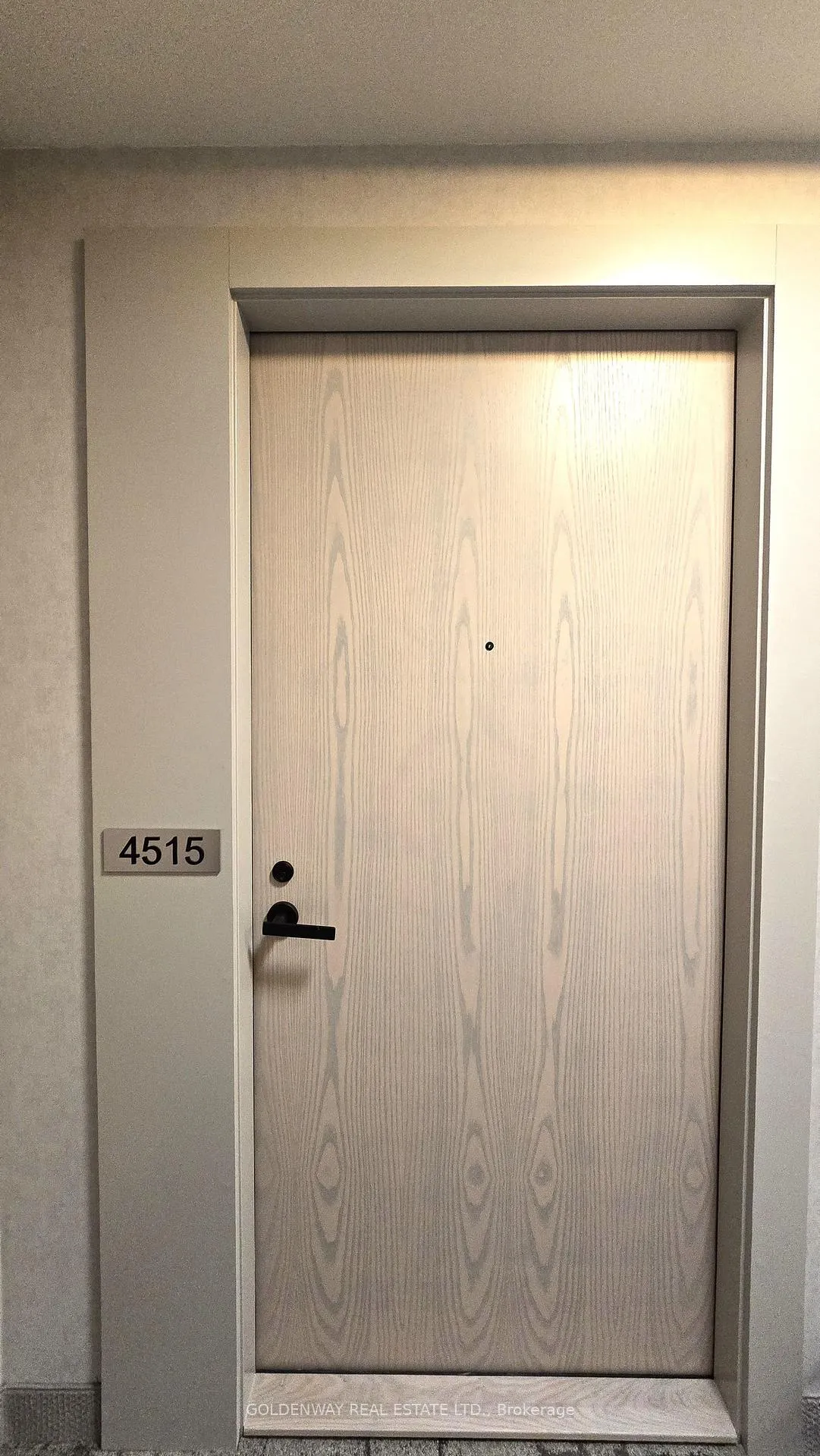 Photo 2 of Unit 4515, 8 Interchange Way, Vaughan, Vaughan Corporate Centre — HOMEH