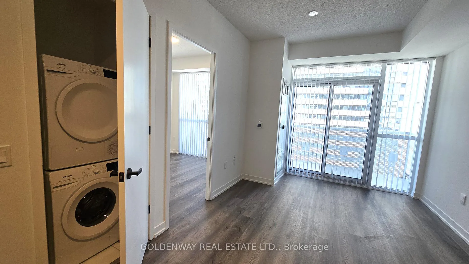 Photo 14 of Unit 4515, 8 Interchange Way, Vaughan, Vaughan Corporate Centre — HOMEH