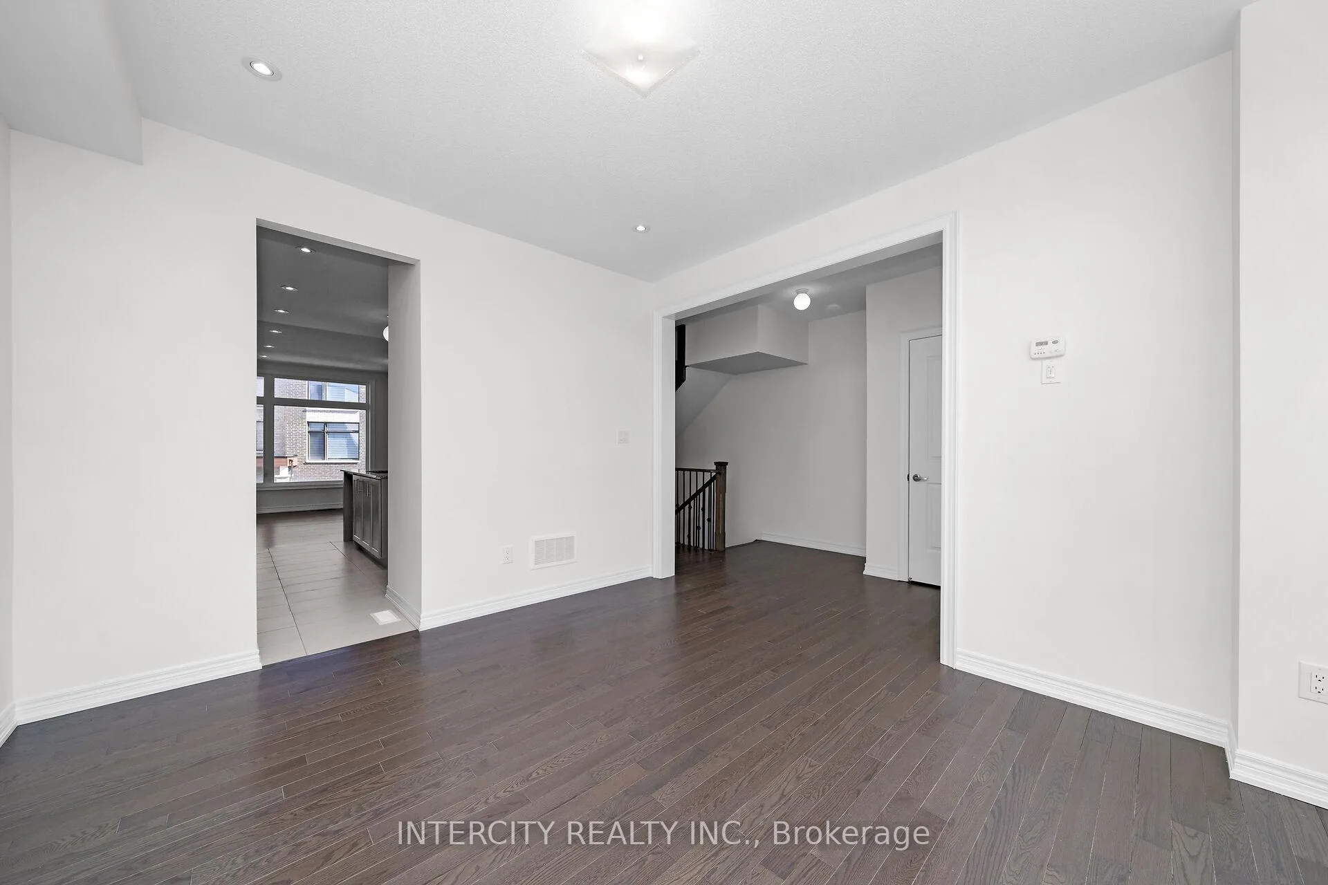 Photo 21 of 30 Queenpost Drive N, Brampton, Credit Valley — HOMEH