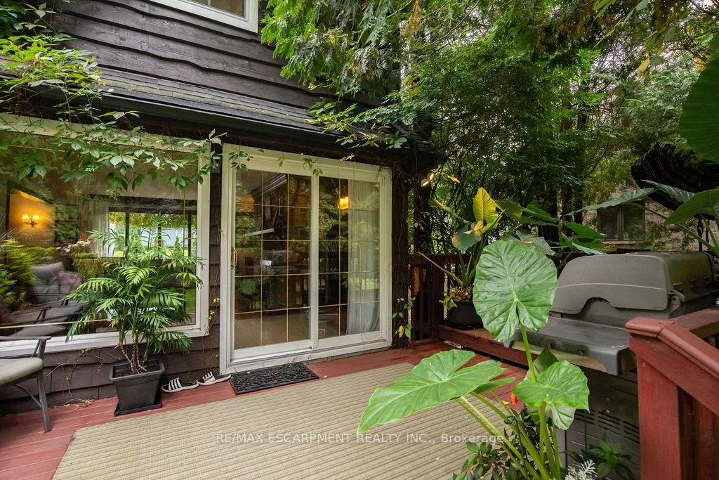 Photo 6 of 341 Clarendon Drive, Hamilton, Ancaster — HOMEH