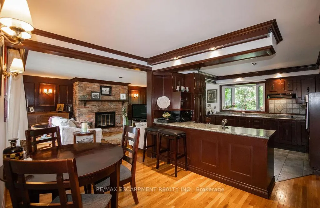 Photo 8 of 341 Clarendon Drive, Hamilton, Ancaster — HOMEH