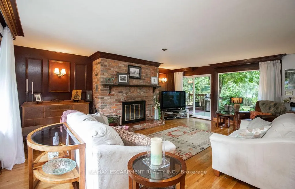 Photo 10 of 341 Clarendon Drive, Hamilton, Ancaster — HOMEH
