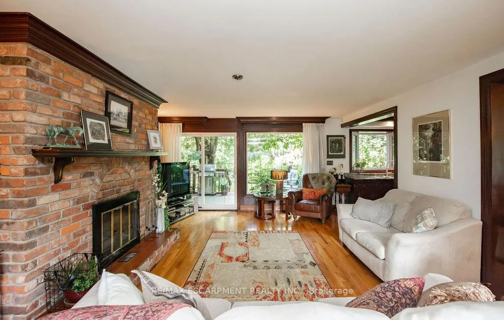 Photo 13 of 341 Clarendon Drive, Hamilton, Ancaster — HOMEH