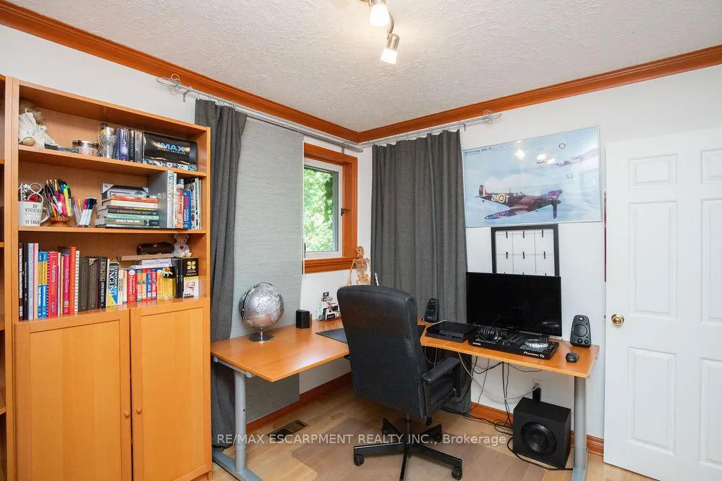 Photo 27 of 341 Clarendon Drive, Hamilton, Ancaster — HOMEH