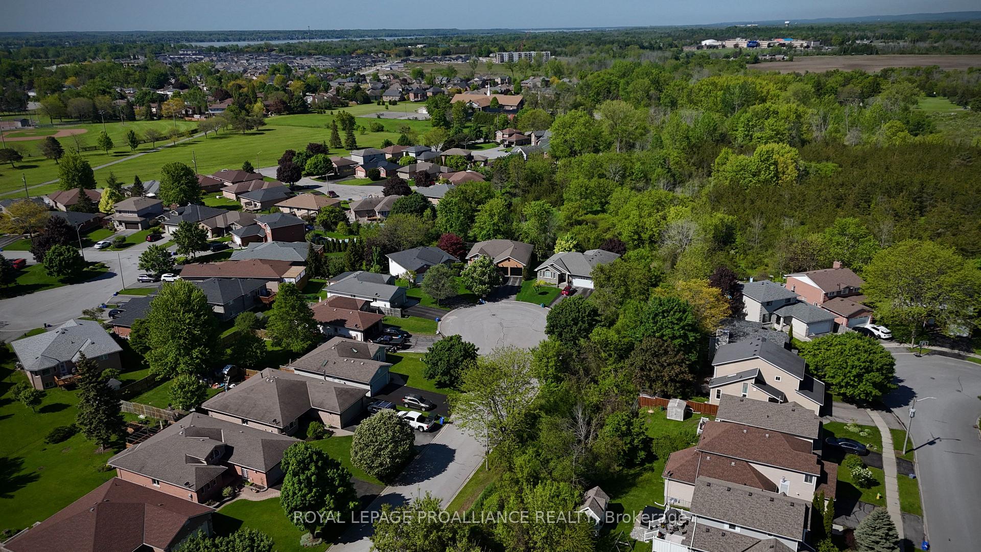 Photo 4 of 21 Benson Court, Belleville, Belleville Ward — HOMEH