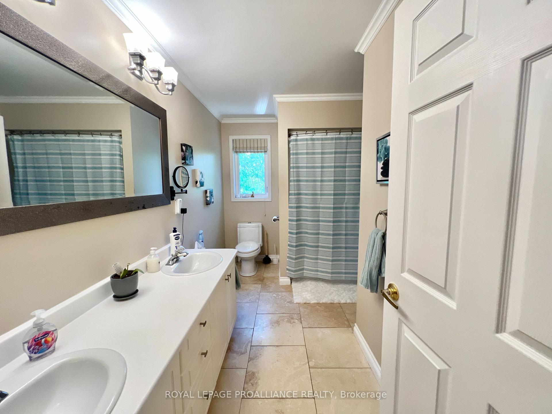 Photo 15 of 21 Benson Court, Belleville, Belleville Ward — HOMEH