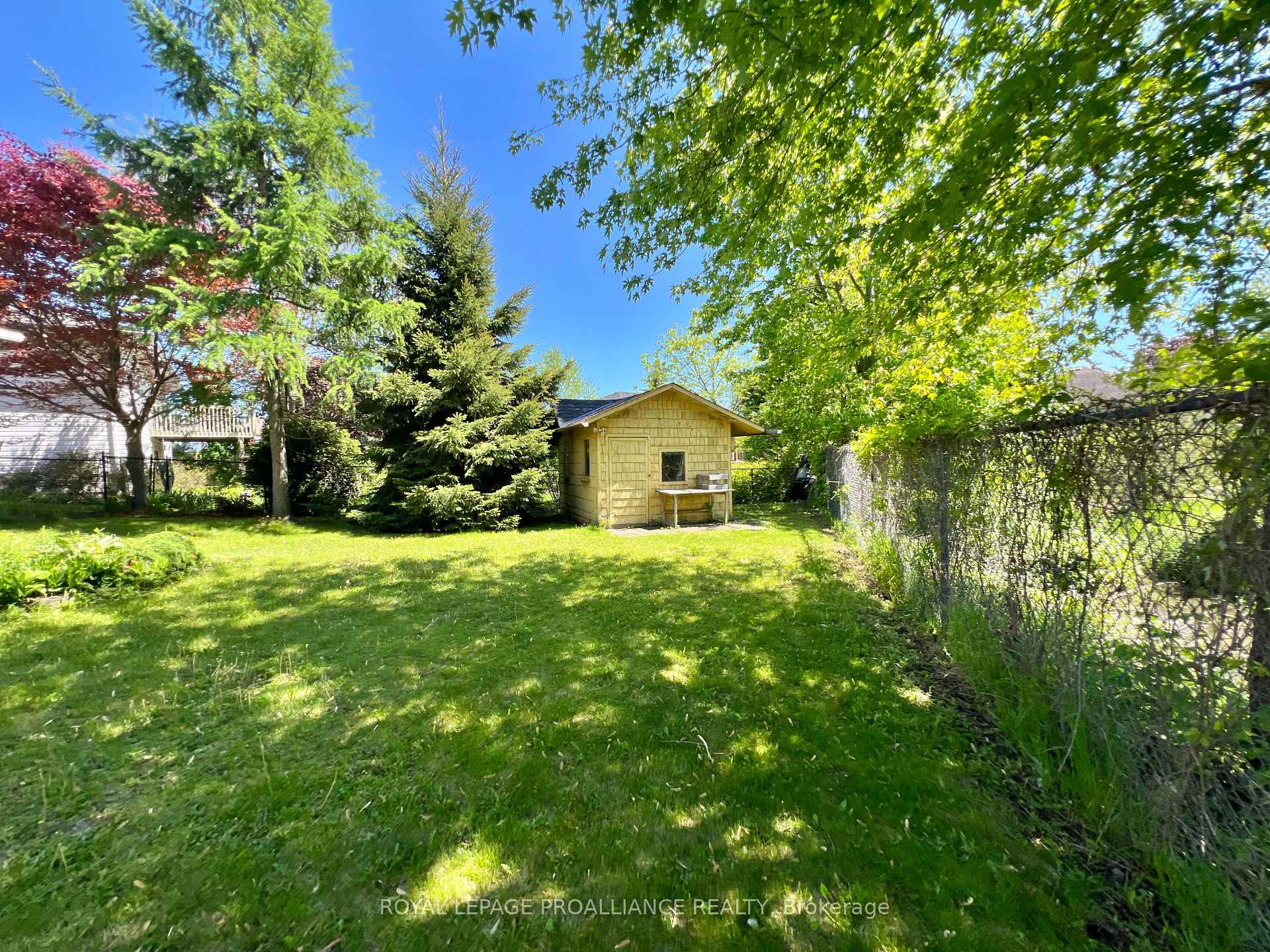 Photo 33 of 21 Benson Court, Belleville, Belleville Ward — HOMEH