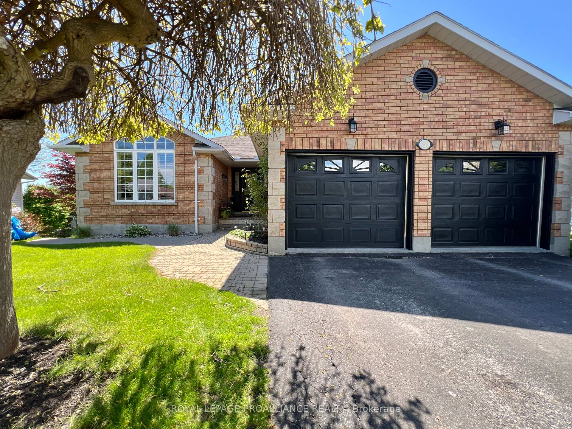 Photo 36 of 21 Benson Court, Belleville, Belleville Ward — HOMEH