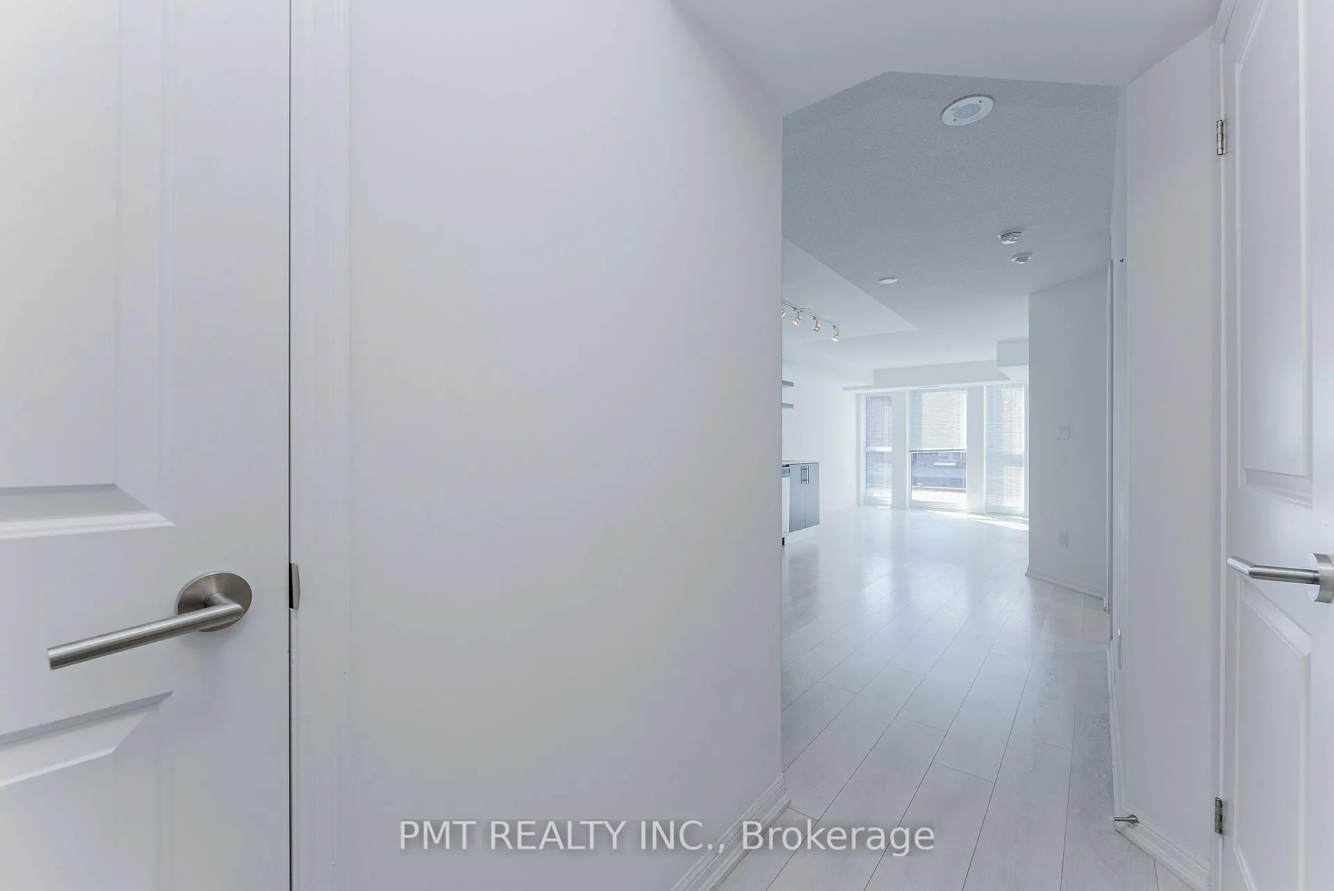 Photo 6 of Unit 310, 400 Adelaide Street E, Toronto, Church-Yonge Corridor — HOMEH
