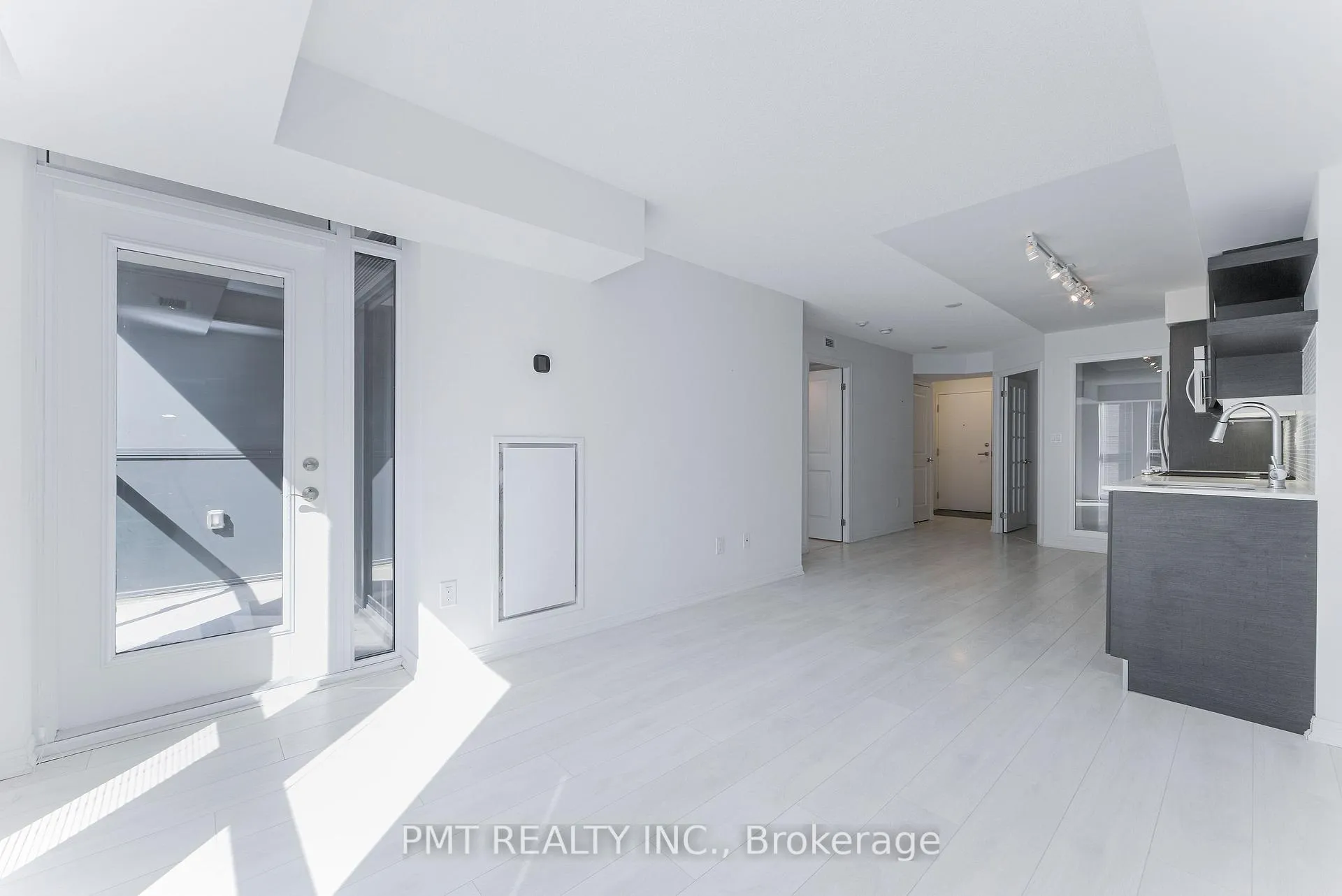 Photo 14 of Unit 310, 400 Adelaide Street E, Toronto, Church-Yonge Corridor — HOMEH