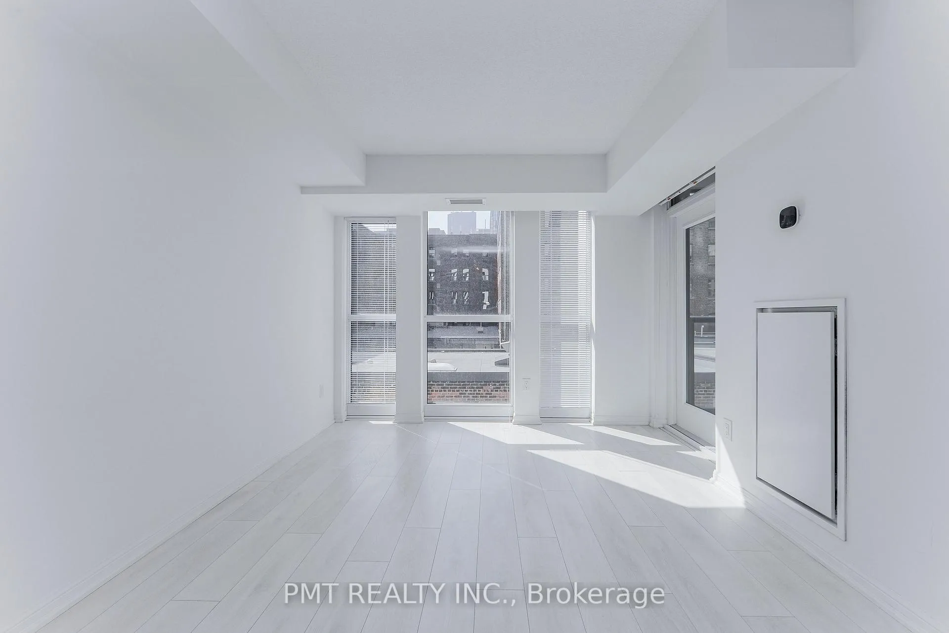 Photo 16 of Unit 310, 400 Adelaide Street E, Toronto, Church-Yonge Corridor — HOMEH